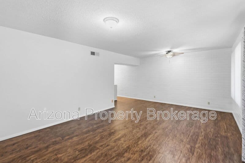 Phoenix Condo: 2408 W. Morten Ave.