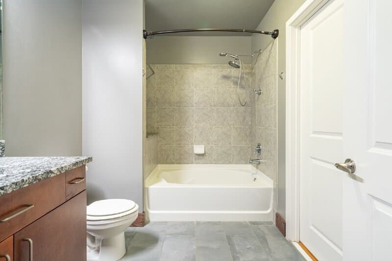 Atlanta Condo: 250 Pharr Road Northeast
