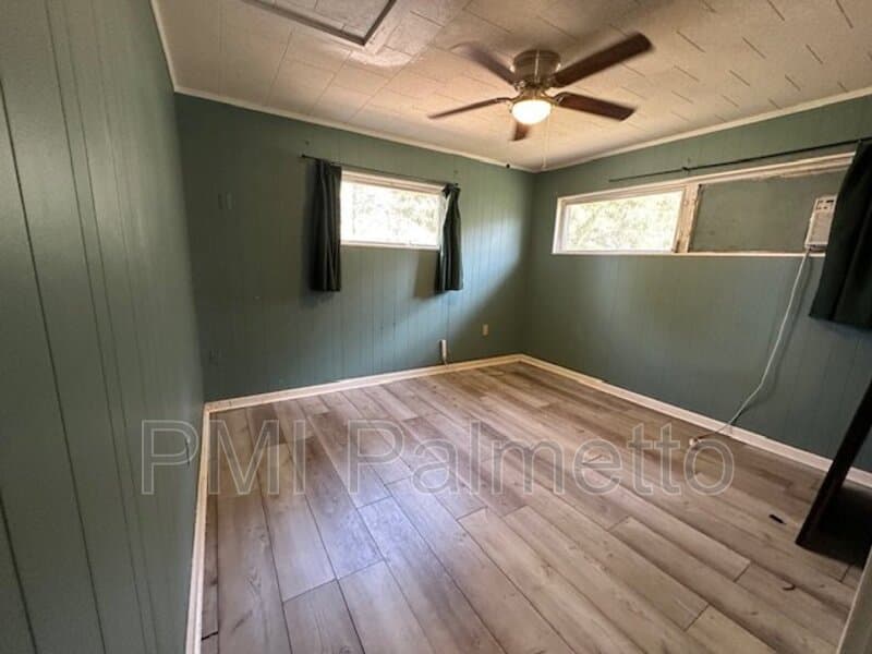 Chapin House: 1019 Trillie Lane
