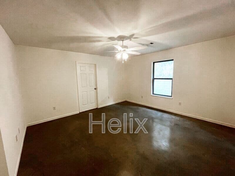 Pearl House: 246 Skylane Dr.