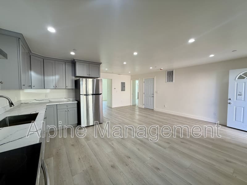 Oakland Condo: 1436 55th Avenue