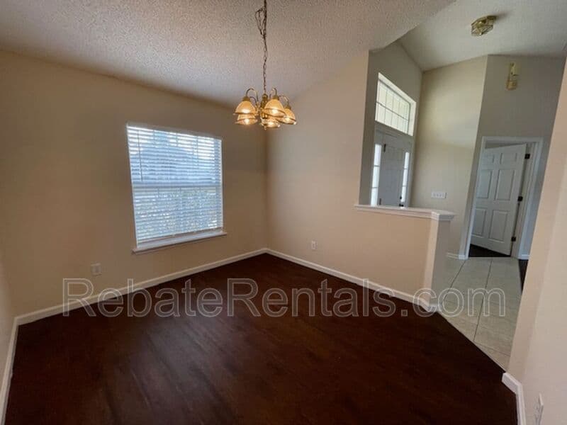 Jacksonville House: 5009 Grand Lakes Drive
