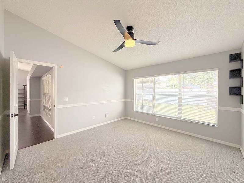 Valrico House: 1118 Hardwood Drive