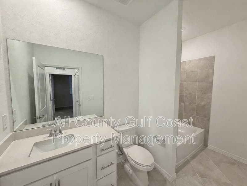 Lakewood Ranch House: 19140 Scallop Loop