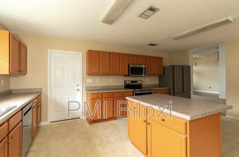 Ocean Springs House: 3514 Farrington Ct