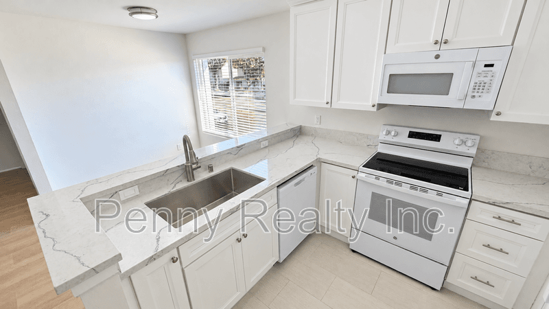 San Diego Condo: 8756 Mira Mesa Blvd