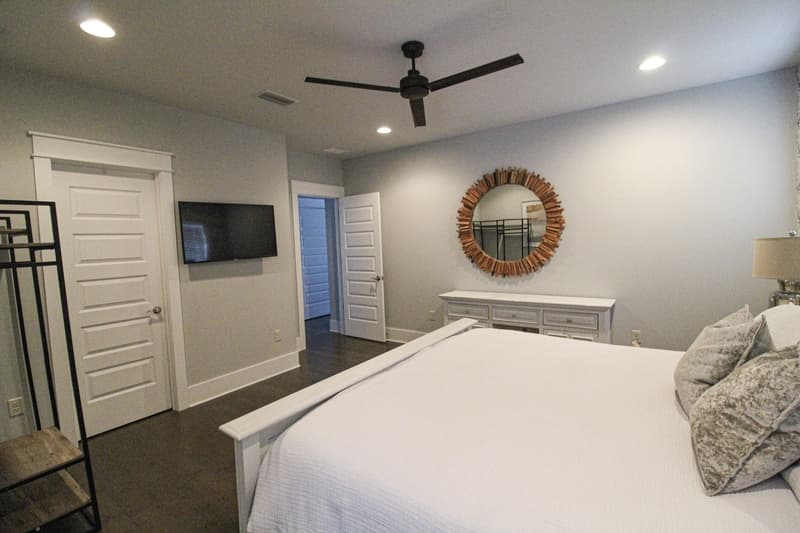 Miramar Beach House: 283 Lakeland Drive