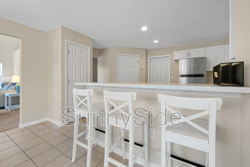 Davenport House: 441 Robin Rd