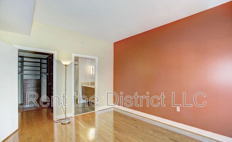 Washington Condo: 2120 Vermont Avenue NW