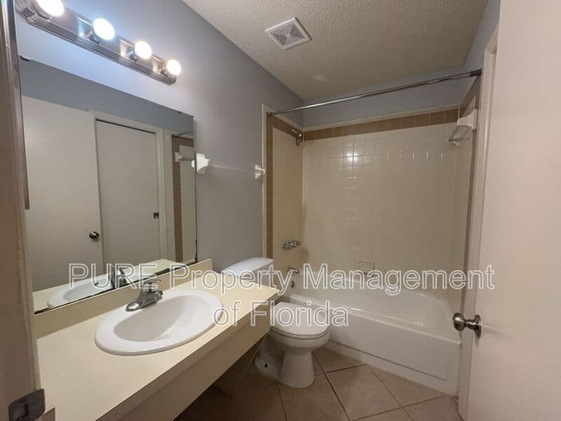 Ocala House: 3002 SE 5 Terrace