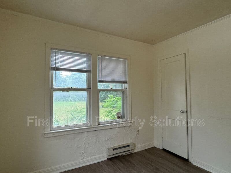 Oklahoma City House: 1904 NE 25th St
