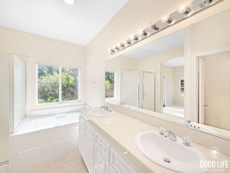 Escondido House: 3193 Willow Tree Ln