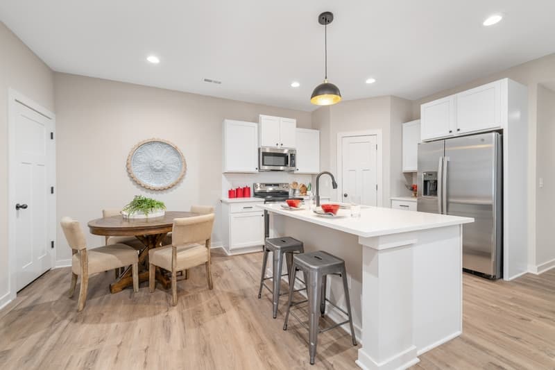 Wichita House: 2865 S Cedar Crest Ct Unit 200