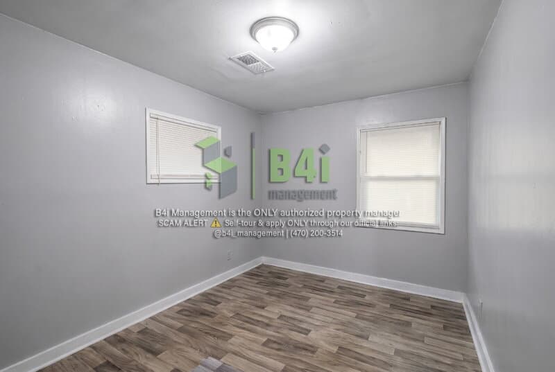 Macon House: 2460 Brevard Drive