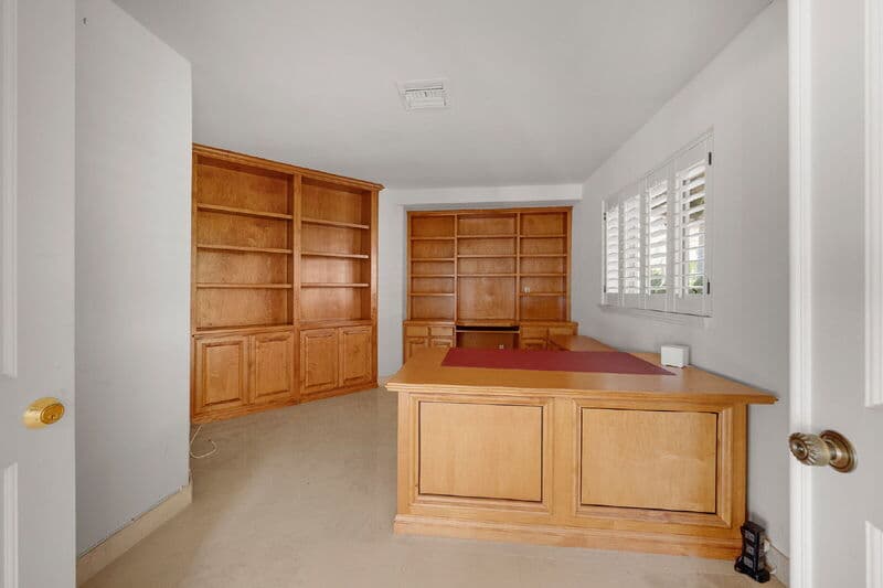 San Diego House: 18714 Bernardo Trails Dr
