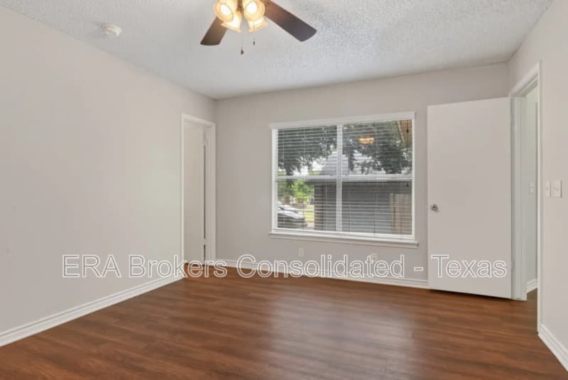 Converse House: 10341 Flatland Trail
