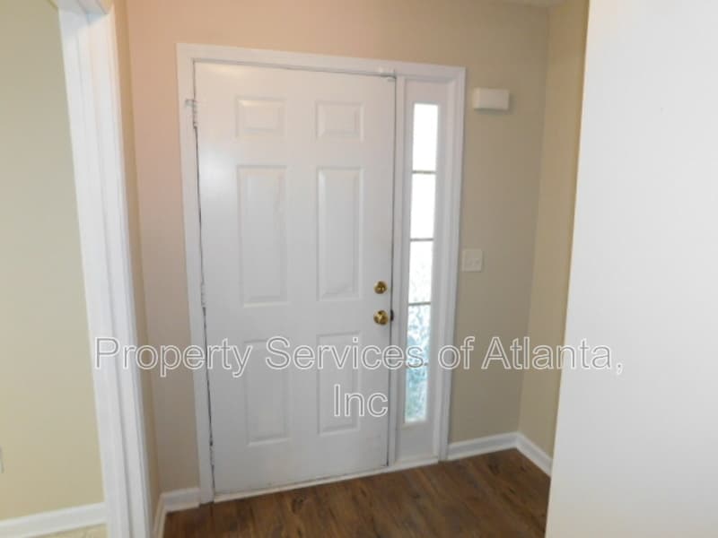 Douglasville House: 7712 Autry Cir