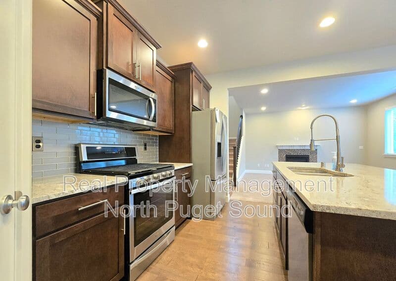 Marysville House: 8432 75th St NE
