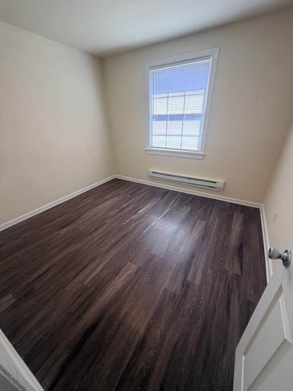 Richmond Condo: 1602 Magnolia St