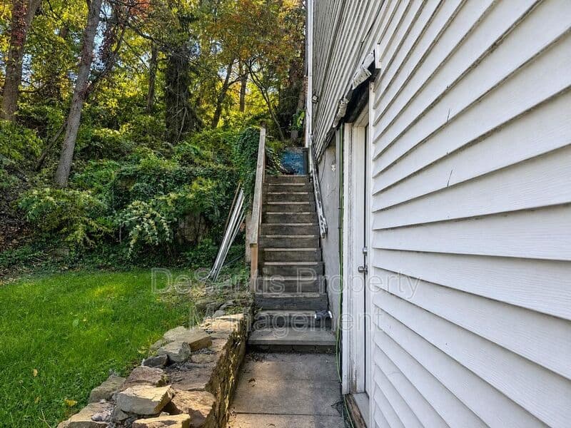 Pittsburgh Condo: 76 Holt Street
