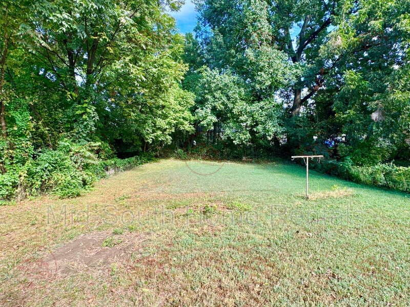 Memphis House: 324 Harrell St