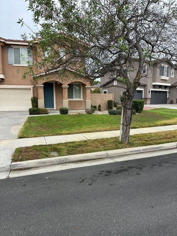 Eastvale House: 6851 Lokai Ct