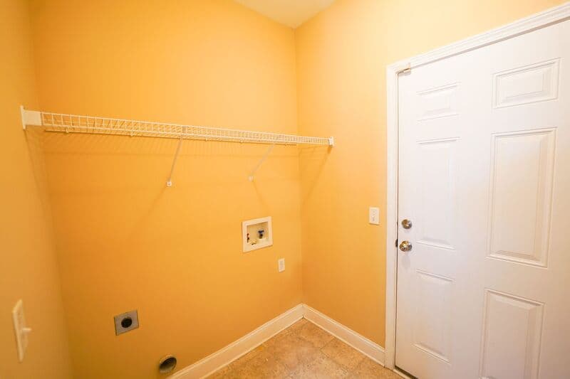 Richmond Hill House: 252 Cottonham Ct