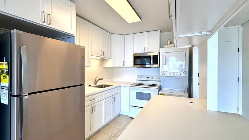 Honolulu Condo: 670 PROSPECT ST