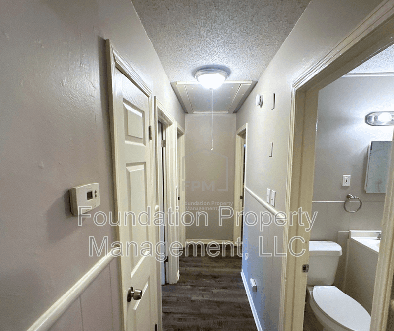 Memphis House: 2601 Dakar Avenue