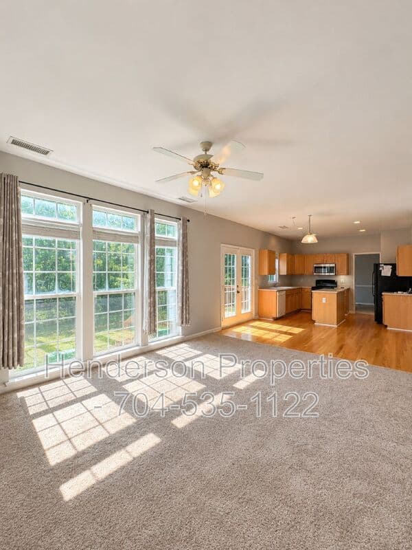 Charlotte House: 8702 Huntland Court