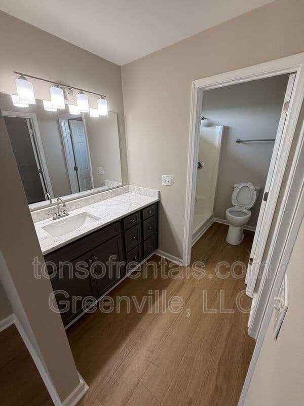 Duncan House: 151 Bellweather Drive