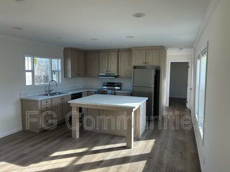 Gastonia House: 206 Wedowee Lane