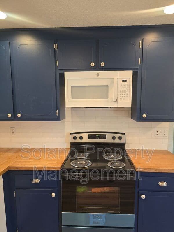 Vacaville House: 349 Temple Drive