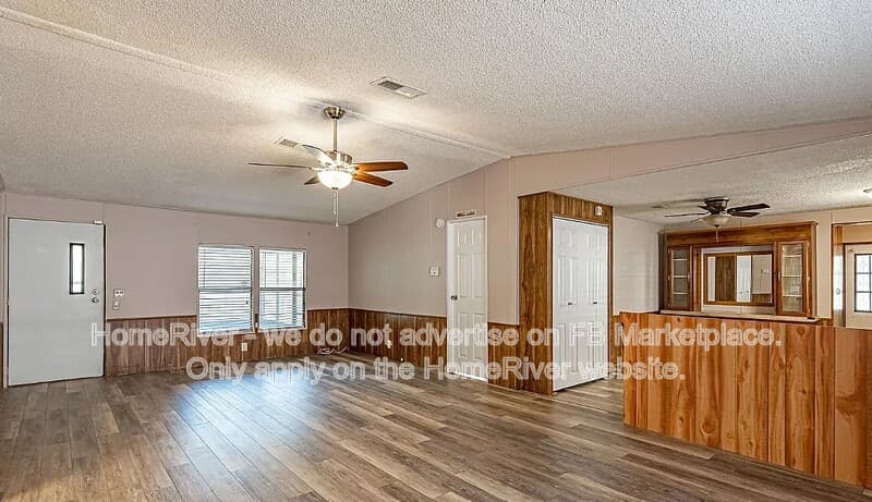 Jacksonville House: 7531 Covewood Dr