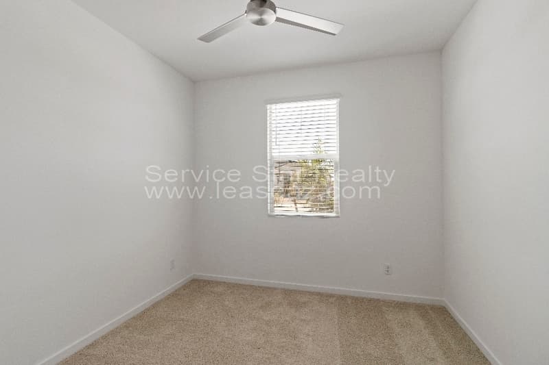 Surprise House: 25285 N 144th Ln