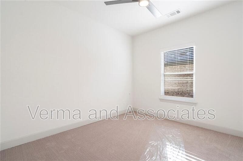 Centerton House: 1231 Mammoth St