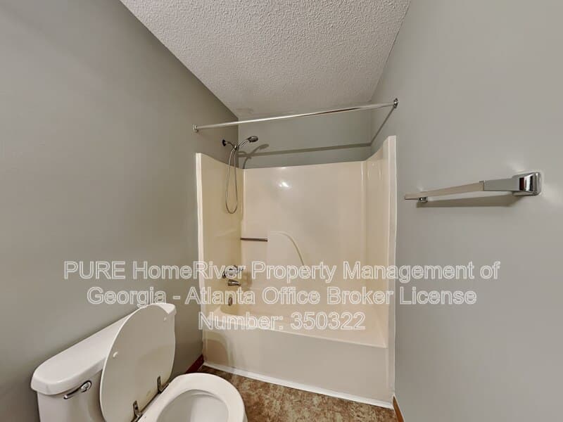 Lawrenceville House: 2280 Castle Royale Dr