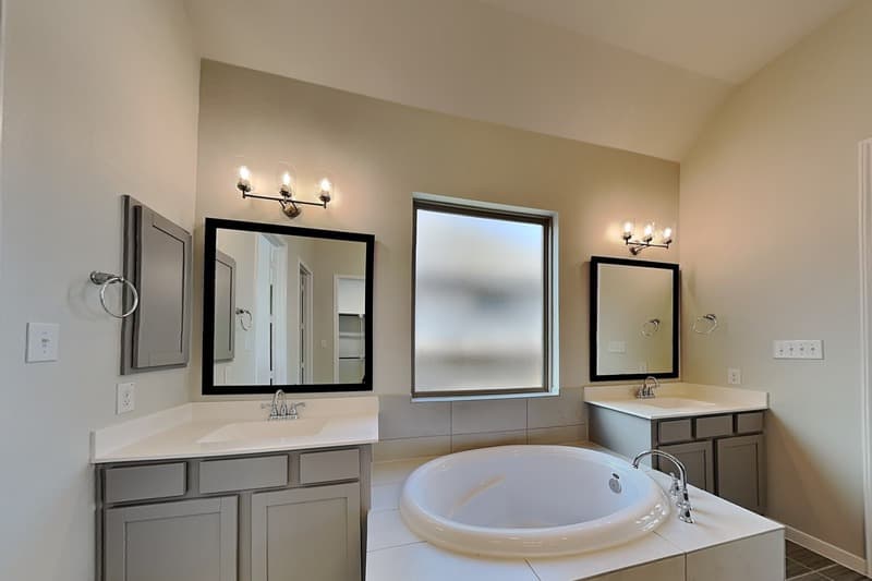 San Antonio House: 9717 Van Horn