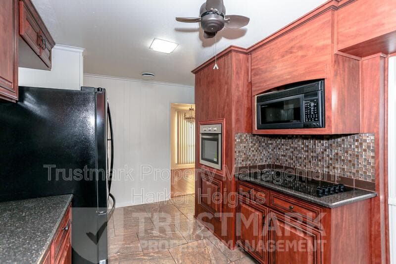 Harker Heights House: 101 Highland Oaks Drive