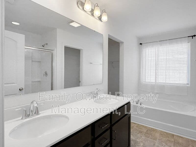 Summerville House: 105 Whimbrel Drive