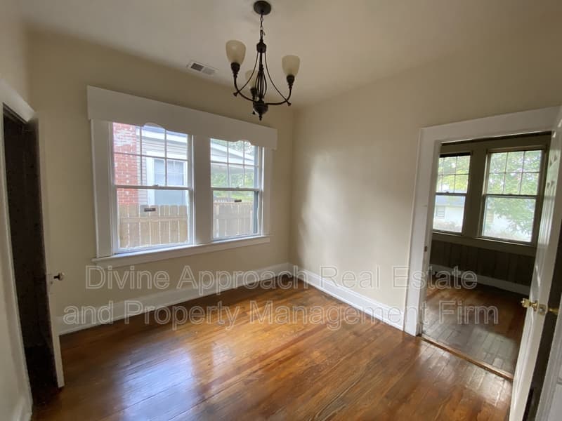 Fairfield House: 5001 Farrell Avenue