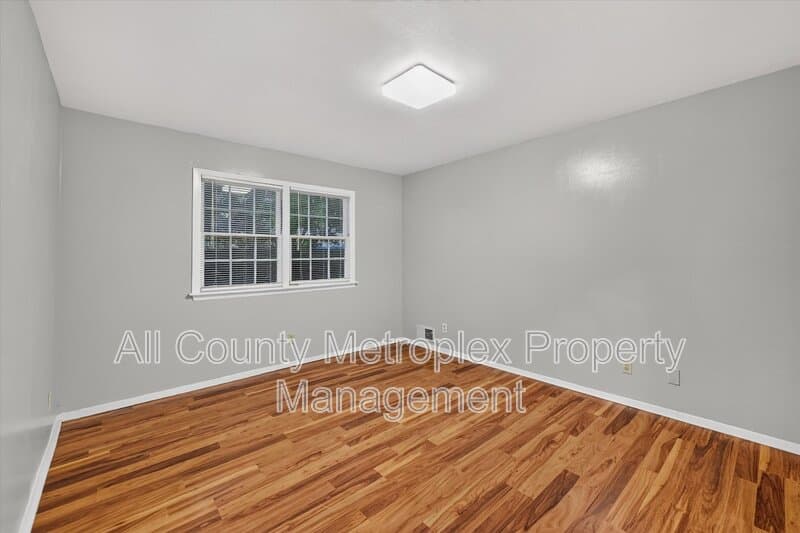 Dallas Condo: 7948 Habersham Ln