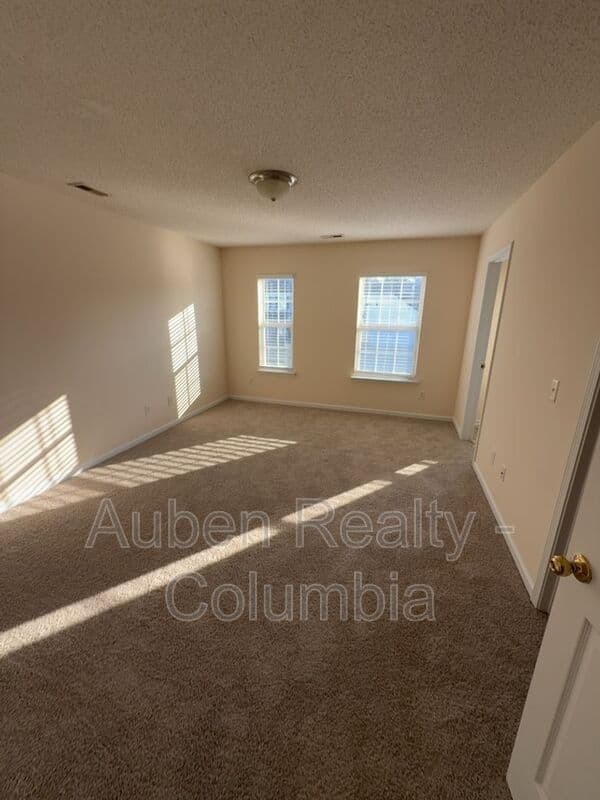 Lexington House: 420 Cape Jasmine Way