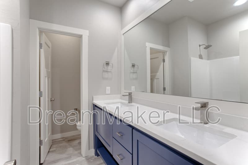 Norman House: 3118 SE 34th Street