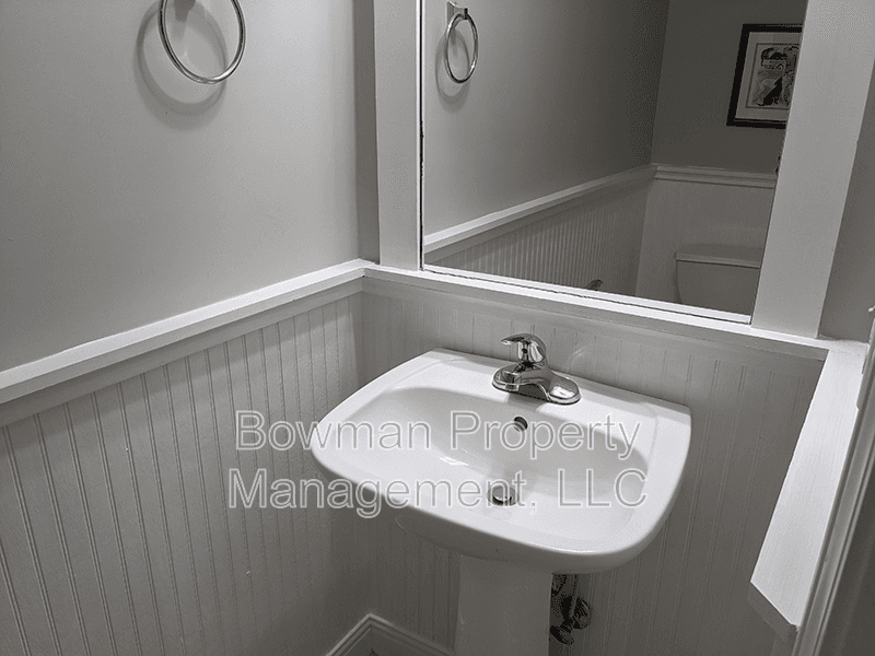 Athens Condo: 660 Barnett Shoals Rd