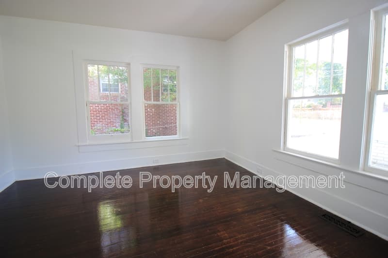 Birmingham House: 2744 Pike Road