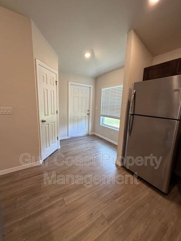 Englewood Condo: 10162 Tramore Ave