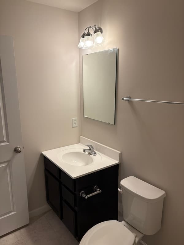 Greenville House: 102 Castlebrook Dr