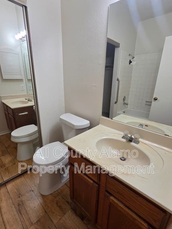 San Antonio Condo: 3439 Ridge Smoke