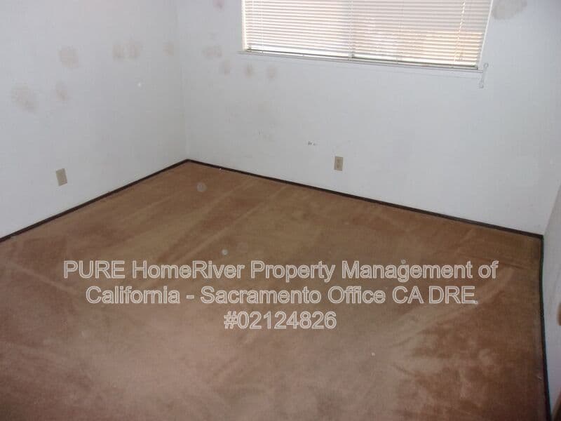 Sacramento House: 2121-2123